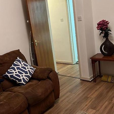 Smalinz Homes Finchley Лондон Екстериор снимка