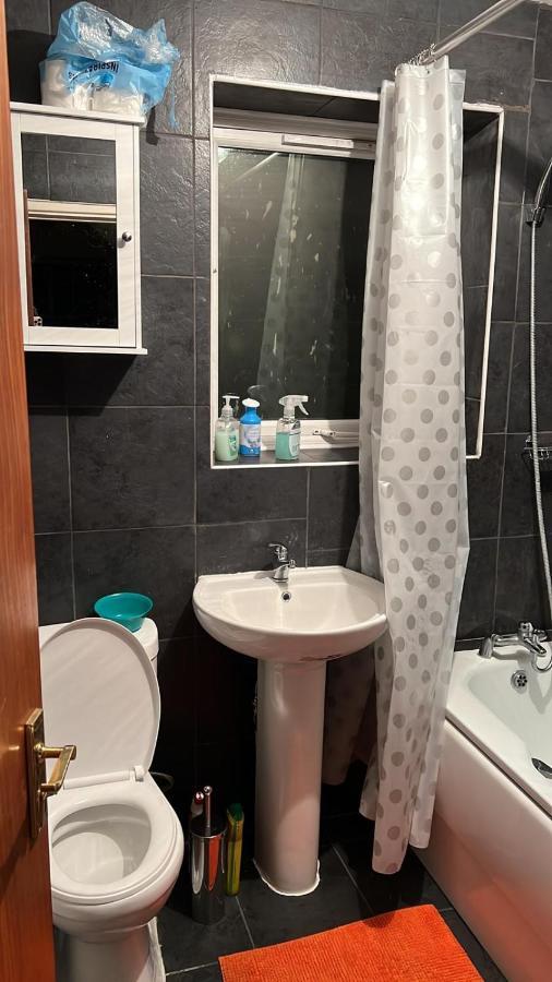 Smalinz Homes Finchley Лондон Екстериор снимка